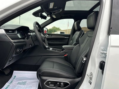 2025 Jeep Grand Cherokee GRAND CHEROKEE OVERLAND 4X4