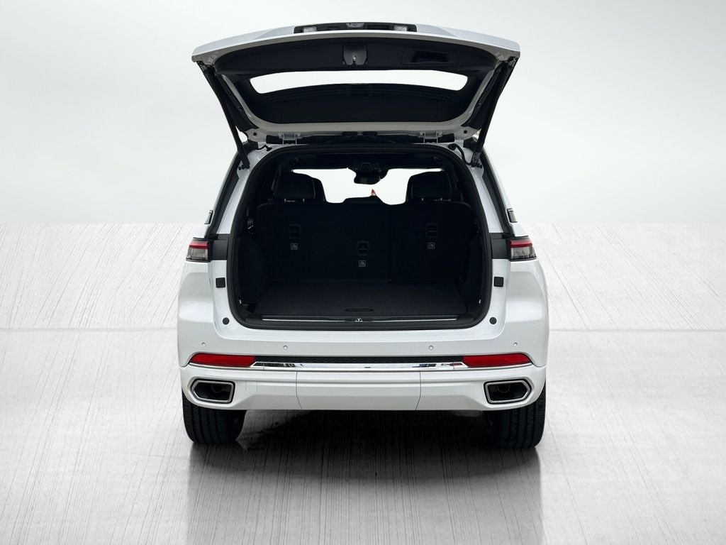 2025 Jeep Grand Cherokee GRAND CHEROKEE OVERLAND 4X4