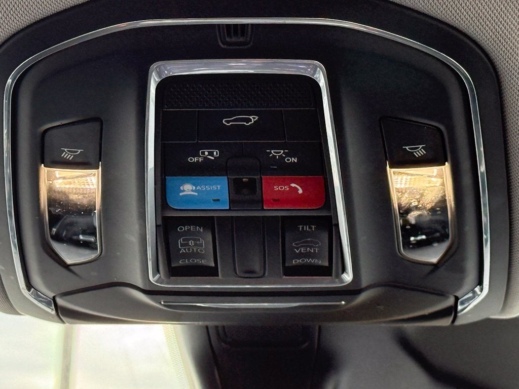 2023 Jeep Grand Cherokee L Laredo