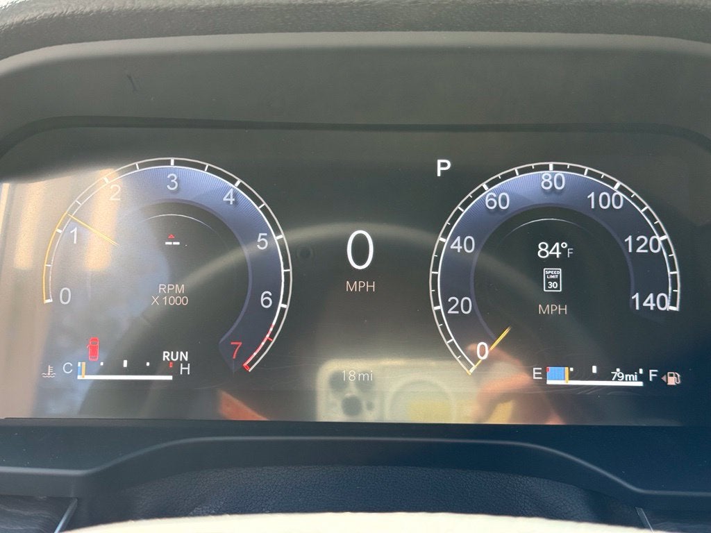 2027 Jeep Grand Cherokee GRAND CHEROKEE L LAREDO ALTITUDE 4X4