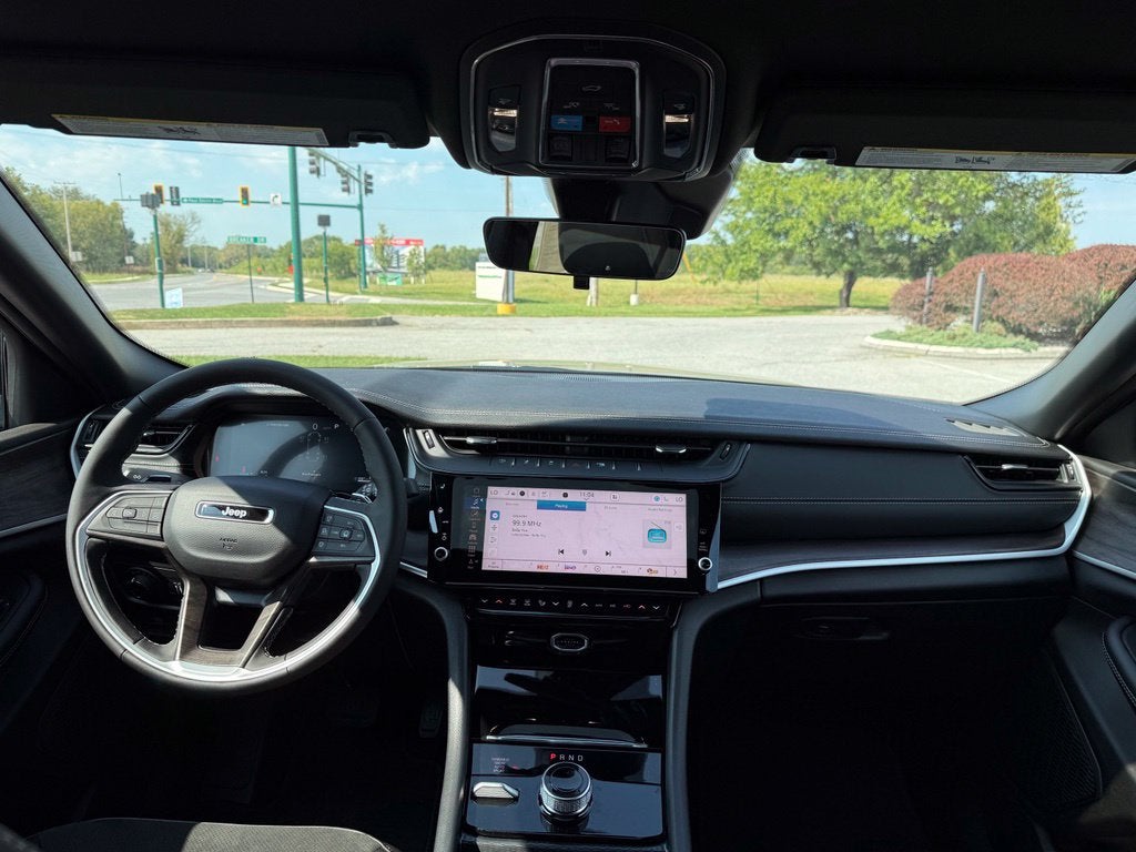 2027 Jeep Grand Cherokee GRAND CHEROKEE L LAREDO ALTITUDE 4X4