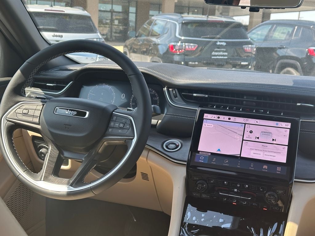 2025 Jeep Grand Cherokee GRAND CHEROKEE L LIMITED 4X4