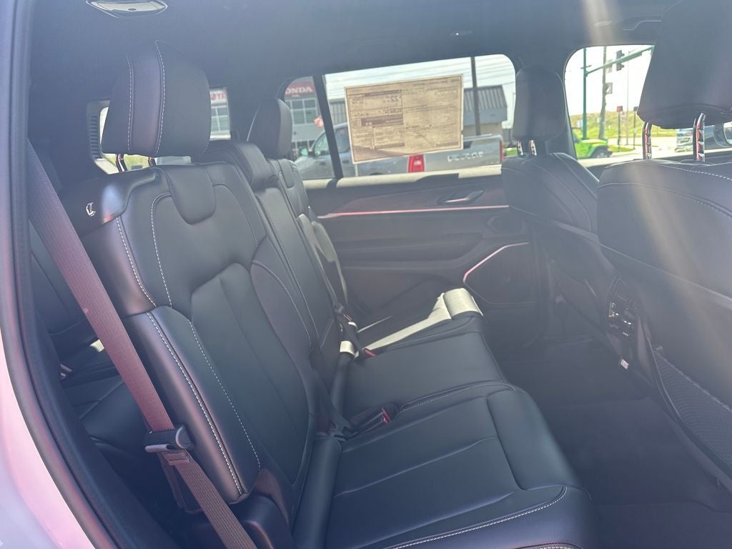 2026 Jeep Grand Cherokee GRAND CHEROKEE L LIMITED 4X4