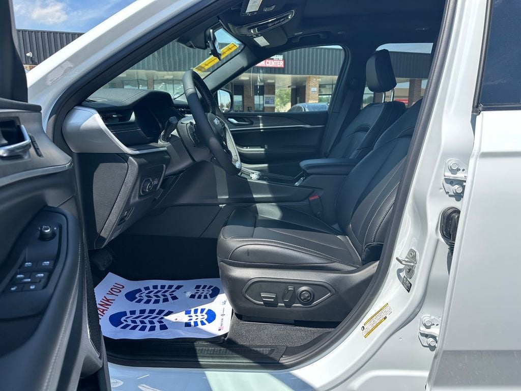 2026 Jeep Grand Cherokee GRAND CHEROKEE L LIMITED 4X4