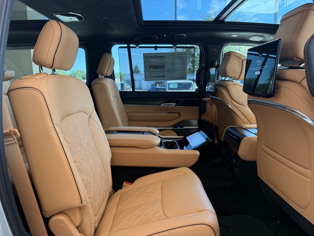 2026 Jeep Grand Wagoneer GRAND WAGONEER L SUMMIT RESERVE 4X4