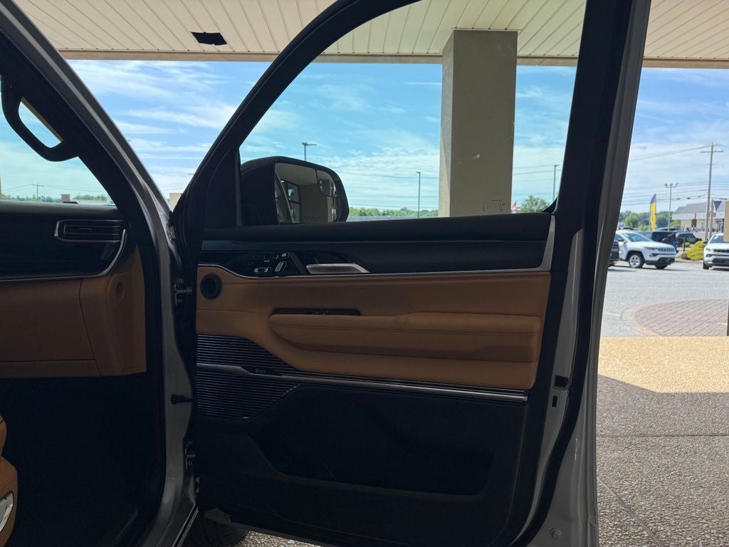 2026 Jeep Grand Wagoneer GRAND WAGONEER L SUMMIT RESERVE 4X4