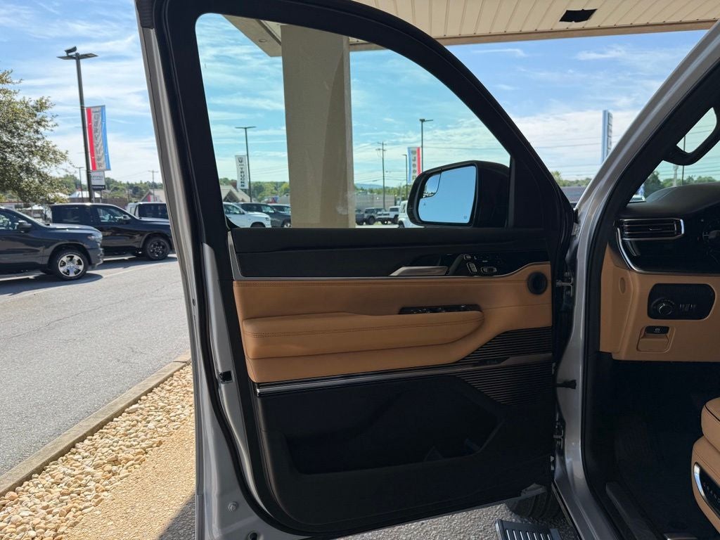 2026 Jeep Grand Wagoneer GRAND WAGONEER L SUMMIT RESERVE 4X4