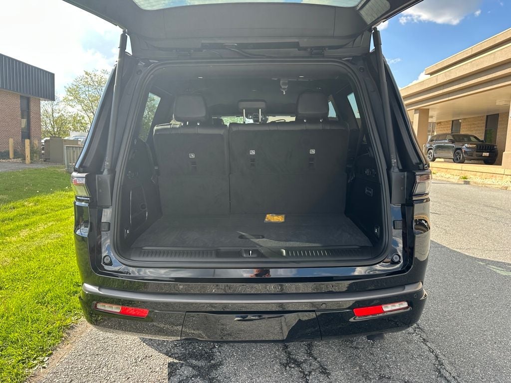 2026 Jeep Grand Wagoneer GRAND WAGONEER LIMITED ALTITUDE 4X4