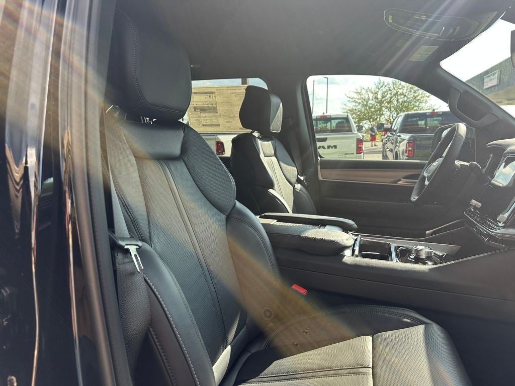 2026 Jeep Grand Wagoneer GRAND WAGONEER LIMITED ALTITUDE 4X4