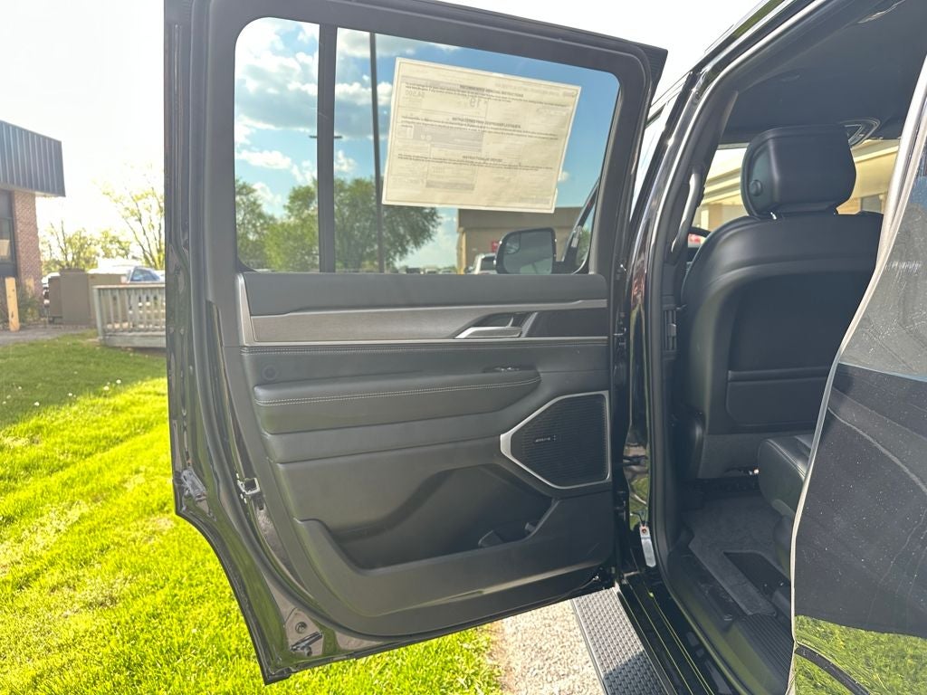 2026 Jeep Grand Wagoneer GRAND WAGONEER LIMITED ALTITUDE 4X4