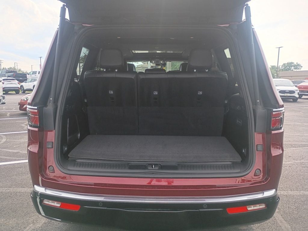 2022 Jeep Wagoneer Series III