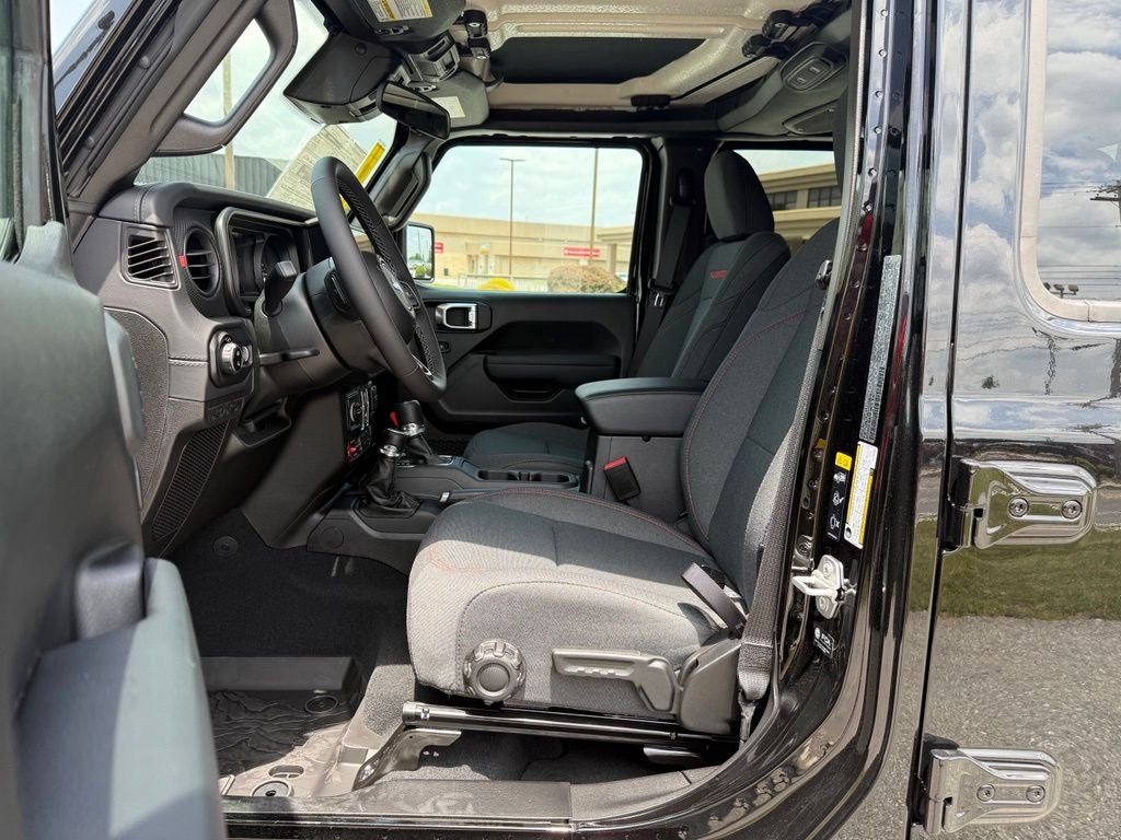 2026 Jeep Gladiator GLADIATOR SHADOW OPS 4X4