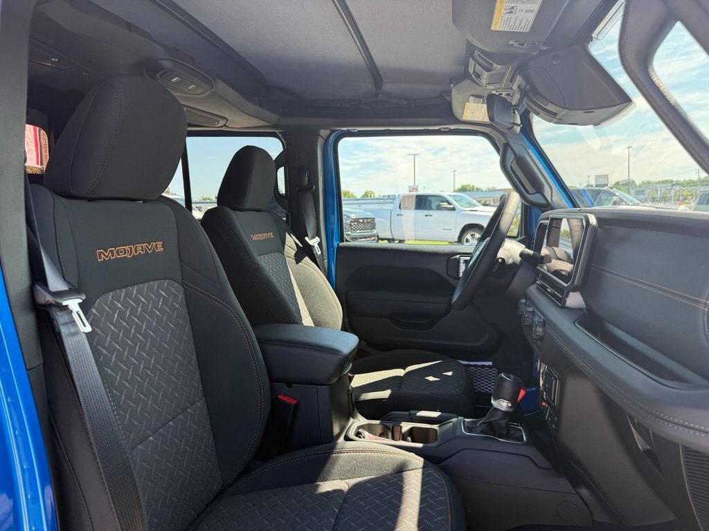 2026 Jeep Gladiator GLADIATOR MOJAVE 4X4