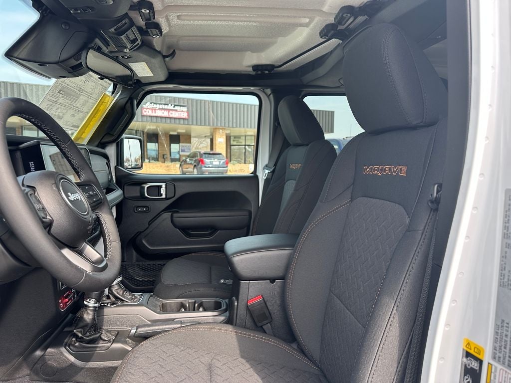 2026 Jeep Gladiator GLADIATOR MOJAVE 4X4