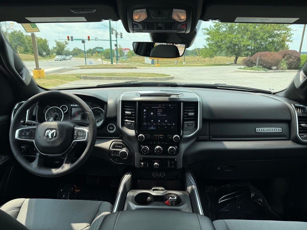 2025 RAM 1500 Big Horn Crew Cab 4x4 5'7' Box
