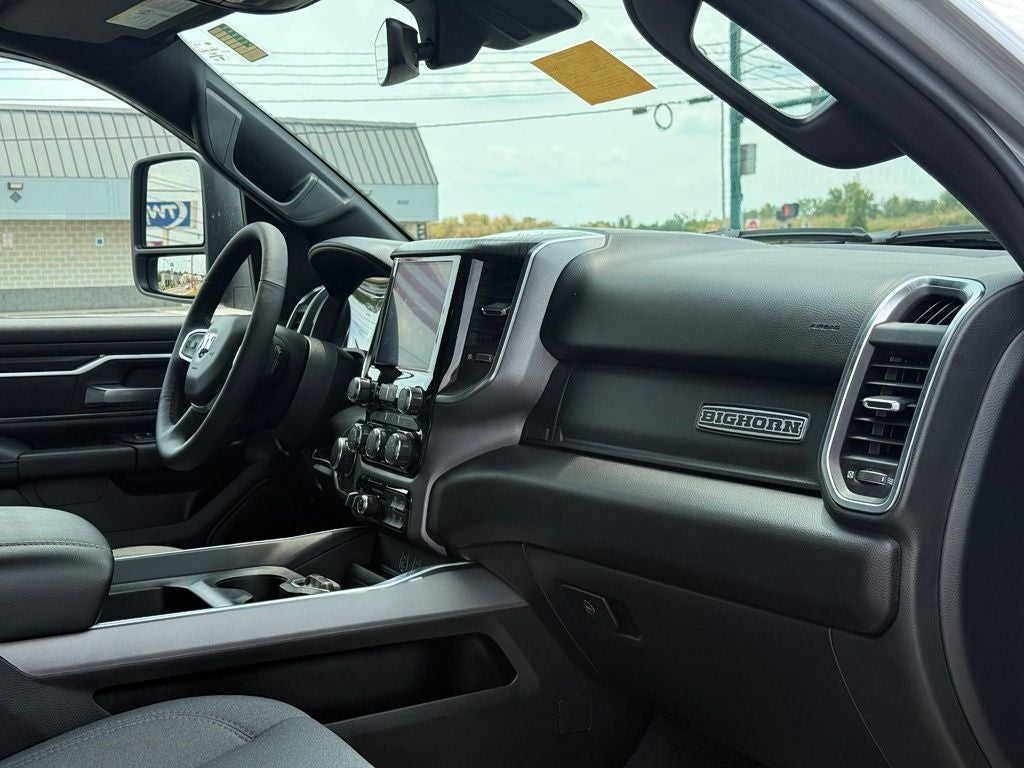 2025 RAM 1500 Big Horn Crew Cab 4x4 5'7' Box