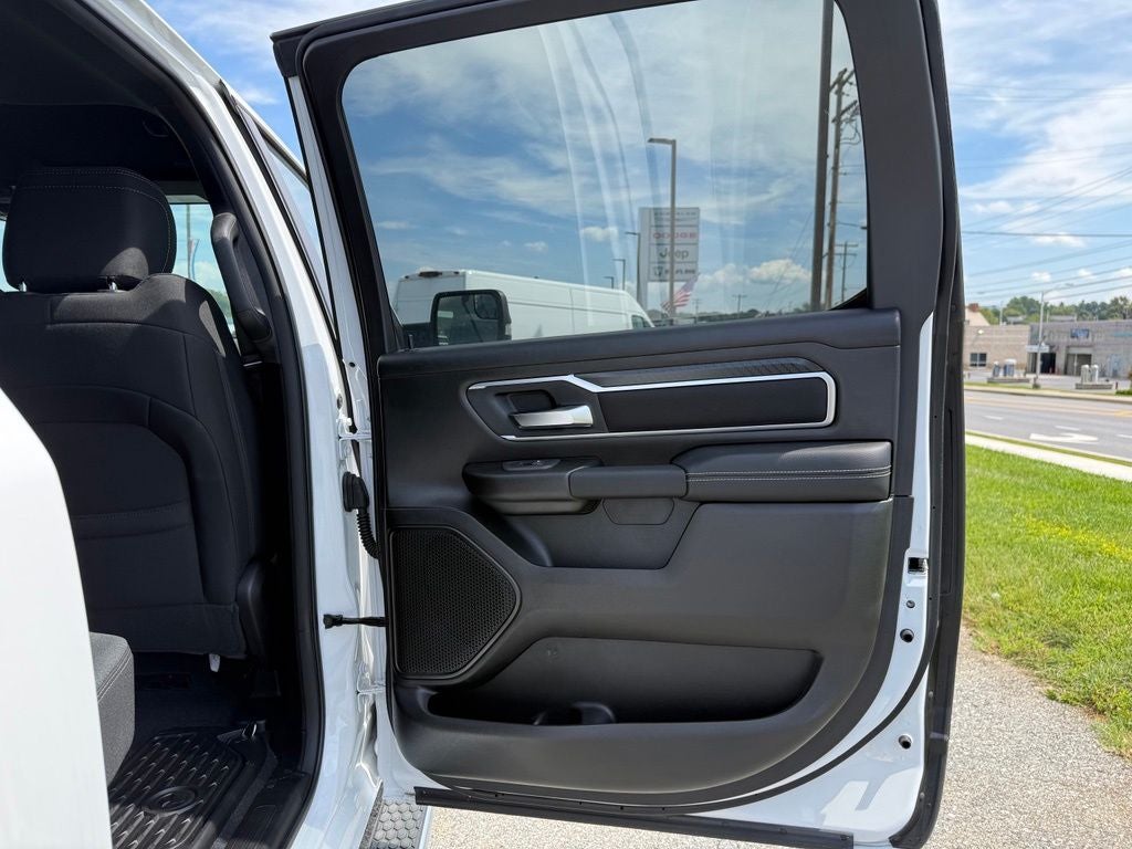 2026 RAM 1500 Big Horn Crew Cab 4x4 5'7' Box
