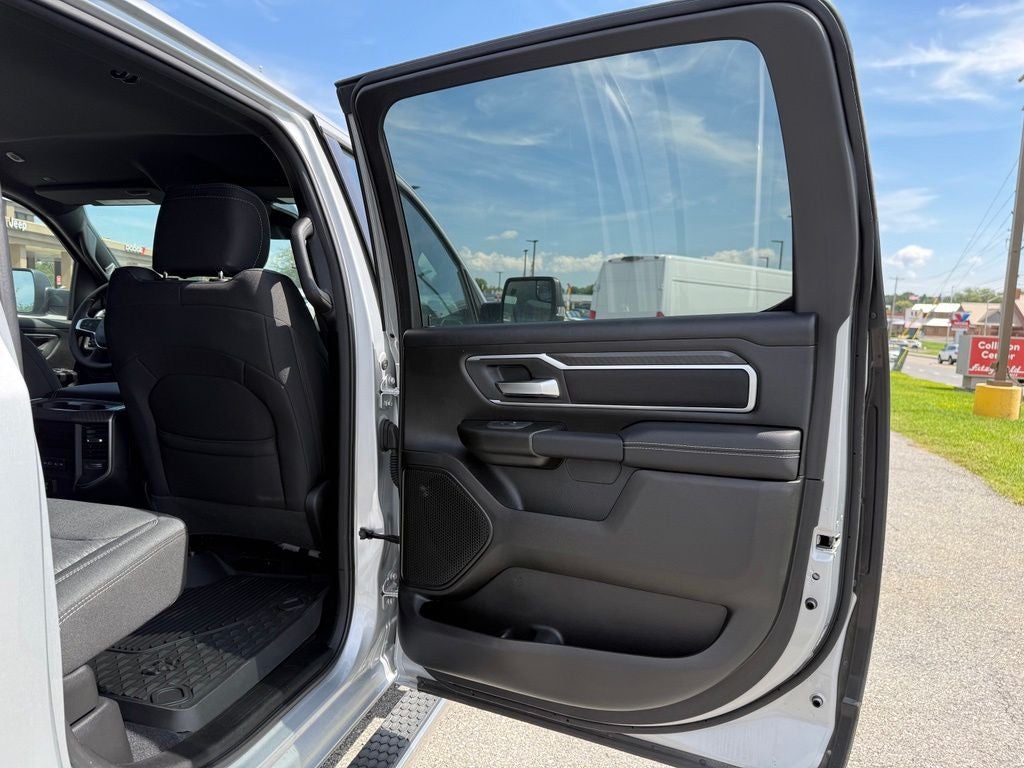 2026 RAM 1500 Big Horn Crew Cab 4x4 5'7' Box