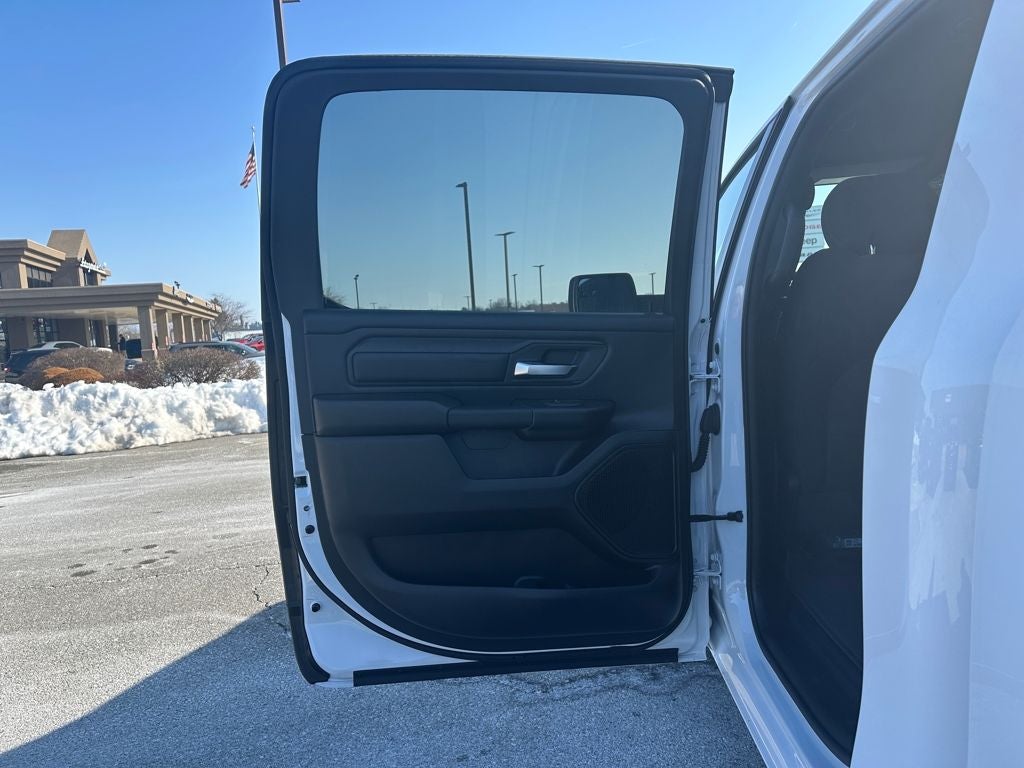 2026 RAM Ram 1500 RAM 1500 TRADESMAN CREW CAB 4X4 5'7' BOX