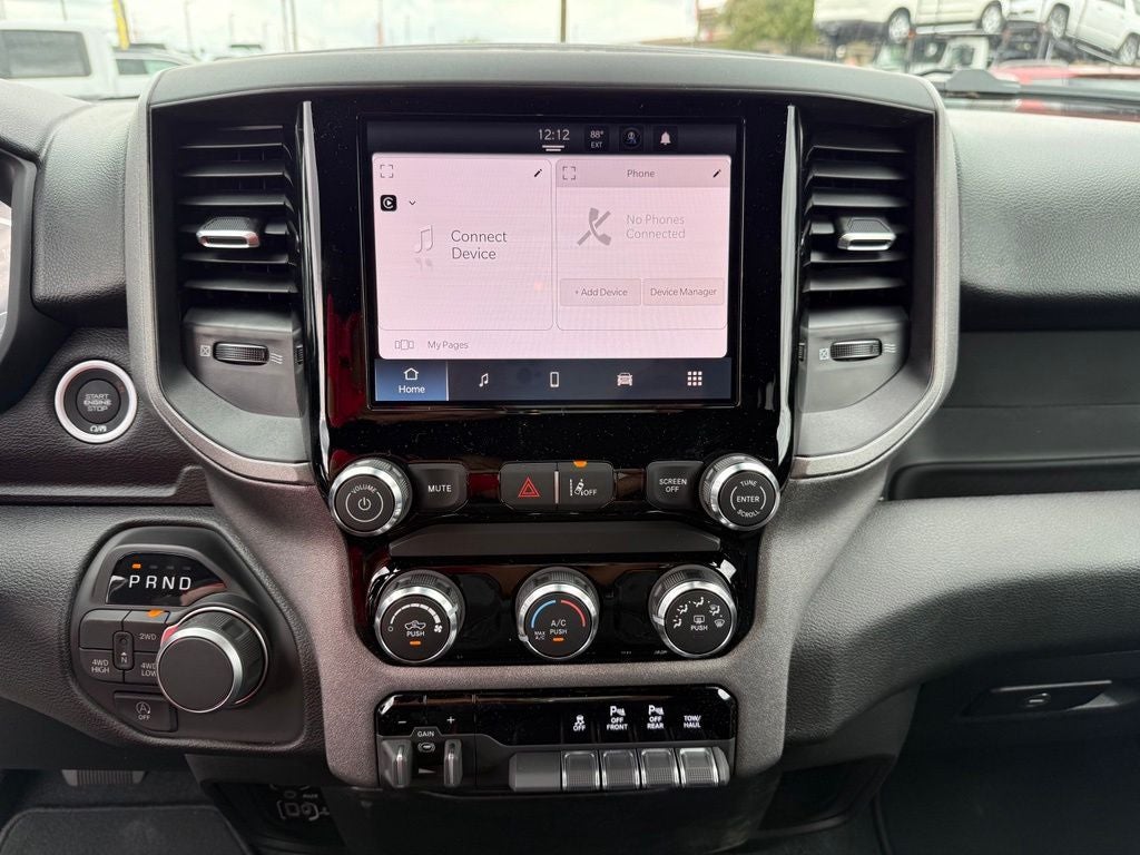 2026 RAM Ram 1500 RAM 1500 EXPRESS CREW CAB 4X4 6'4' BOX