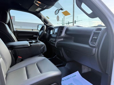 2023 RAM 1500 Tradesman Crew Cab 4x4 6'4' Box