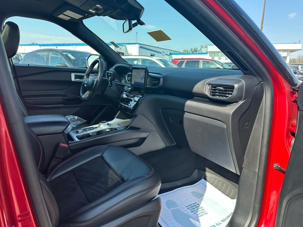2022 Ford Explorer ST-Line