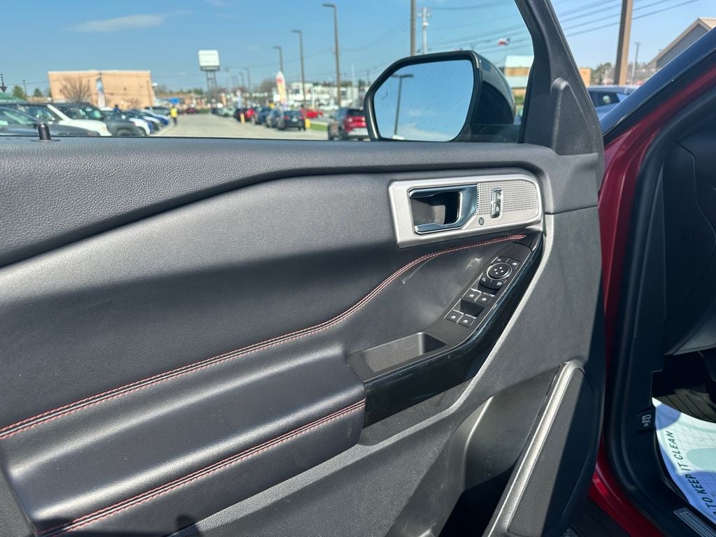 2022 Ford Explorer ST-Line