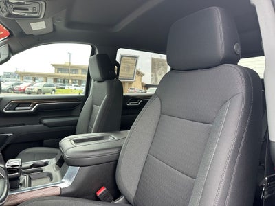 2022 Chevrolet Silverado 1500 4WD Crew Cab Standard Bed RST