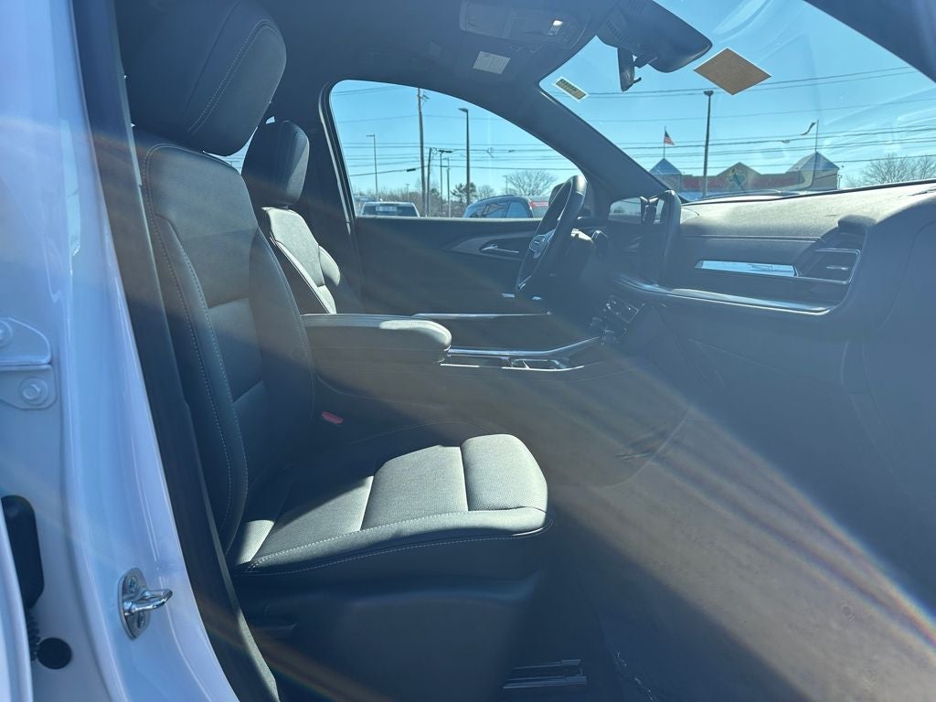 2025 Chevrolet Traverse AWD LT