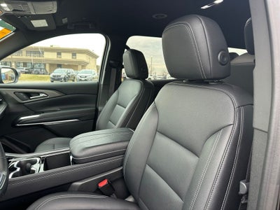 2025 Chevrolet Traverse AWD LT