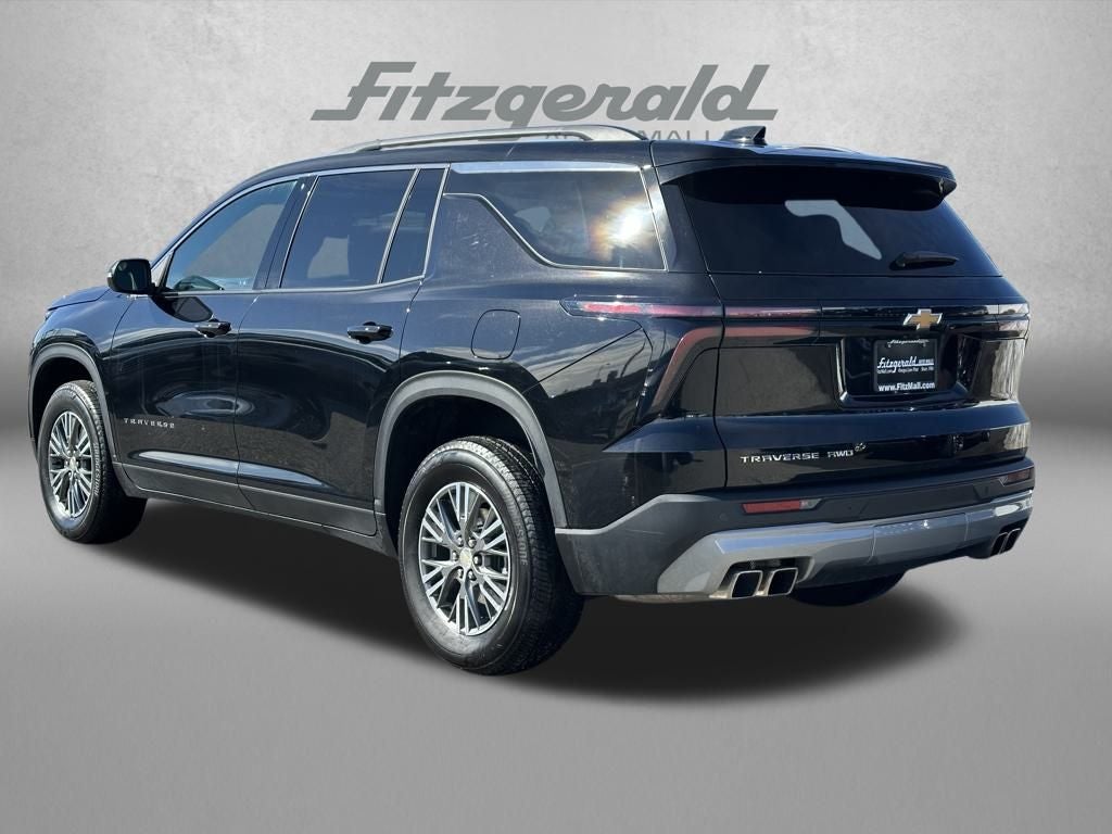 2025 Chevrolet Traverse AWD LT