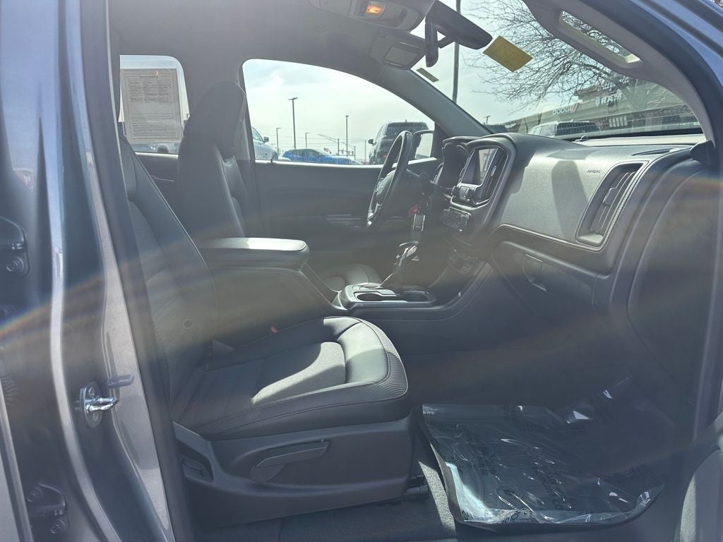 2022 GMC Canyon 4WD Crew Cab Short Box AT4 - Cloth