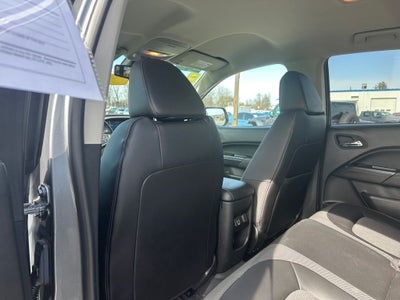 2022 GMC Canyon 4WD Crew Cab Short Box AT4 - Cloth