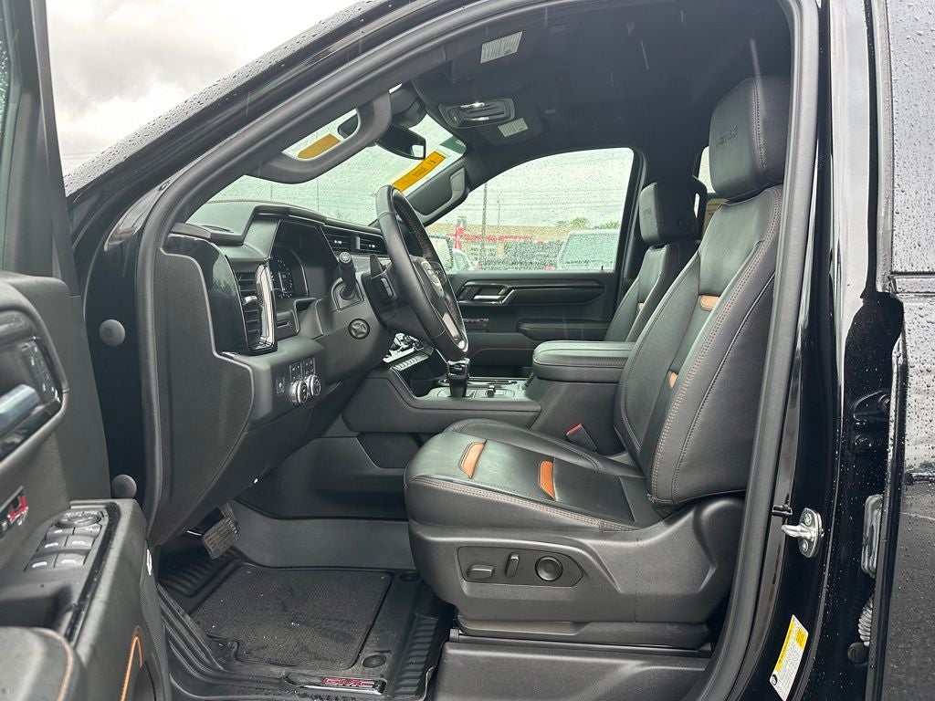 2023 GMC Sierra 1500 4WD Crew Cab Standard Box AT4