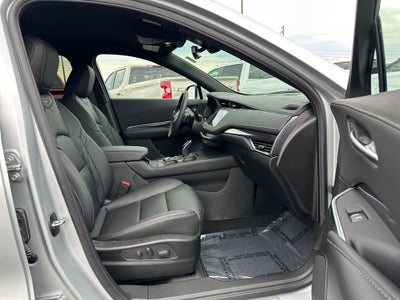 2022 Cadillac XT4 AWD Luxury