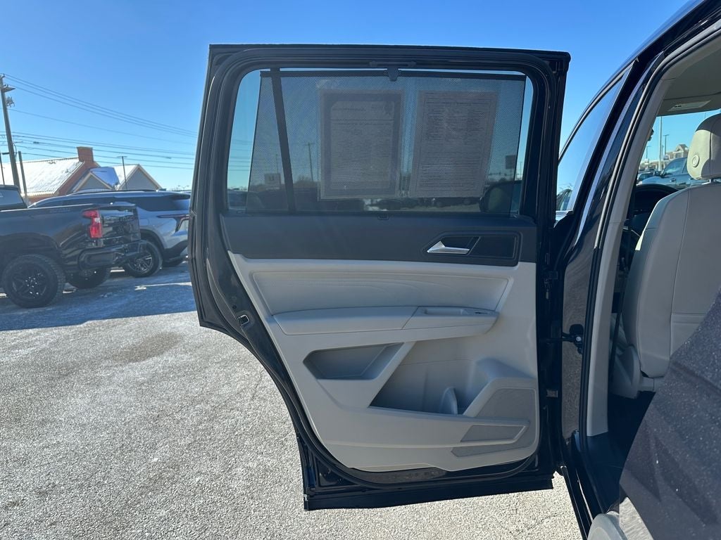 2023 Volkswagen Atlas 3.6L V6 SE w/Technology