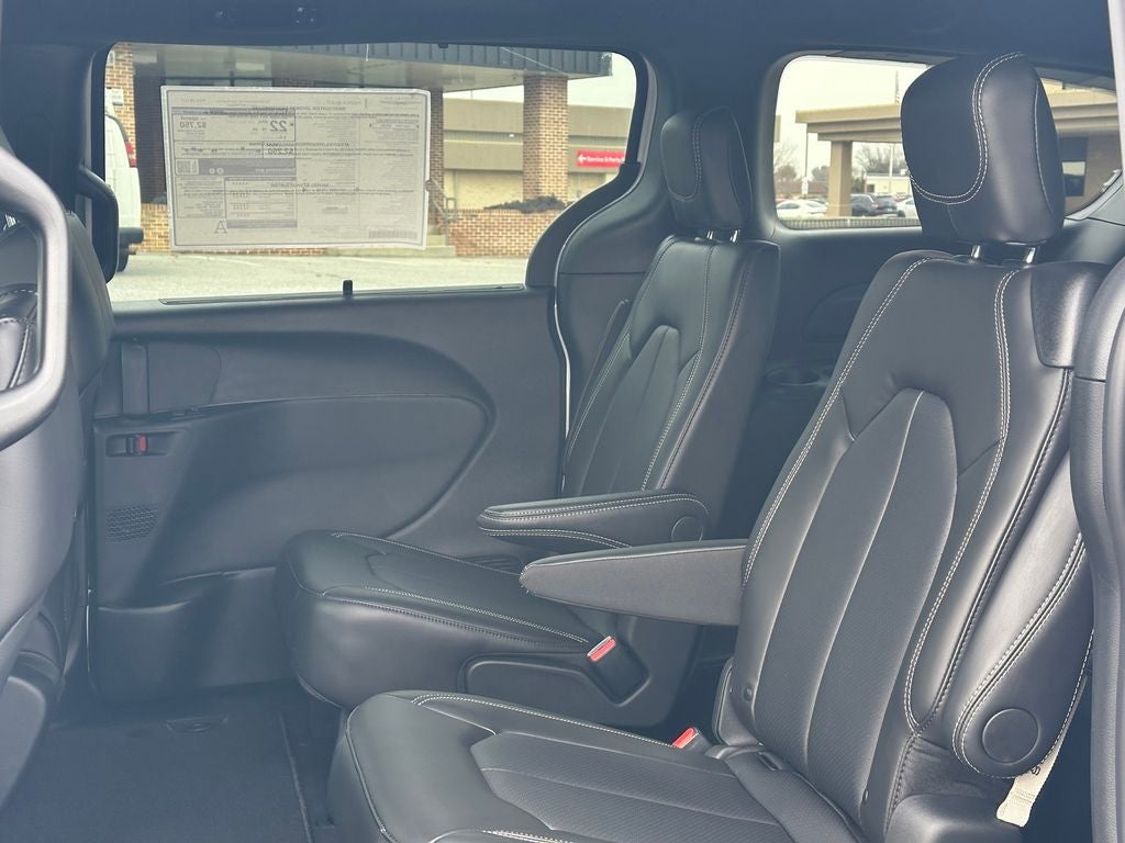 2026 Chrysler Pacifica PACIFICA SELECT