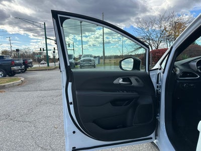 2026 Chrysler Pacifica PACIFICA SELECT