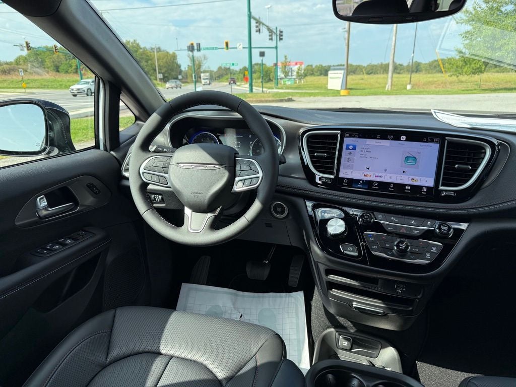 2027 Chrysler Pacifica PACIFICA SELECT