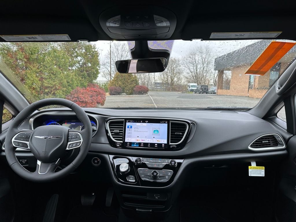 2026 Chrysler Voyager VOYAGER LX