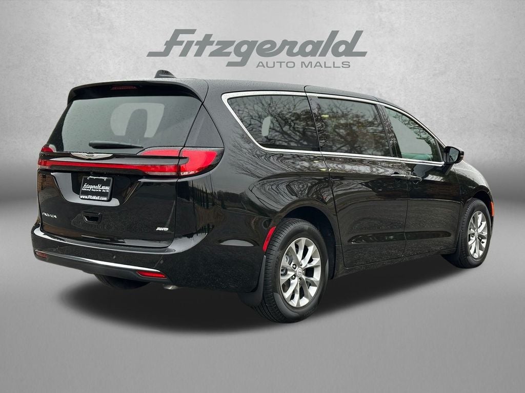 2026 Chrysler Pacifica PACIFICA SELECT AWD