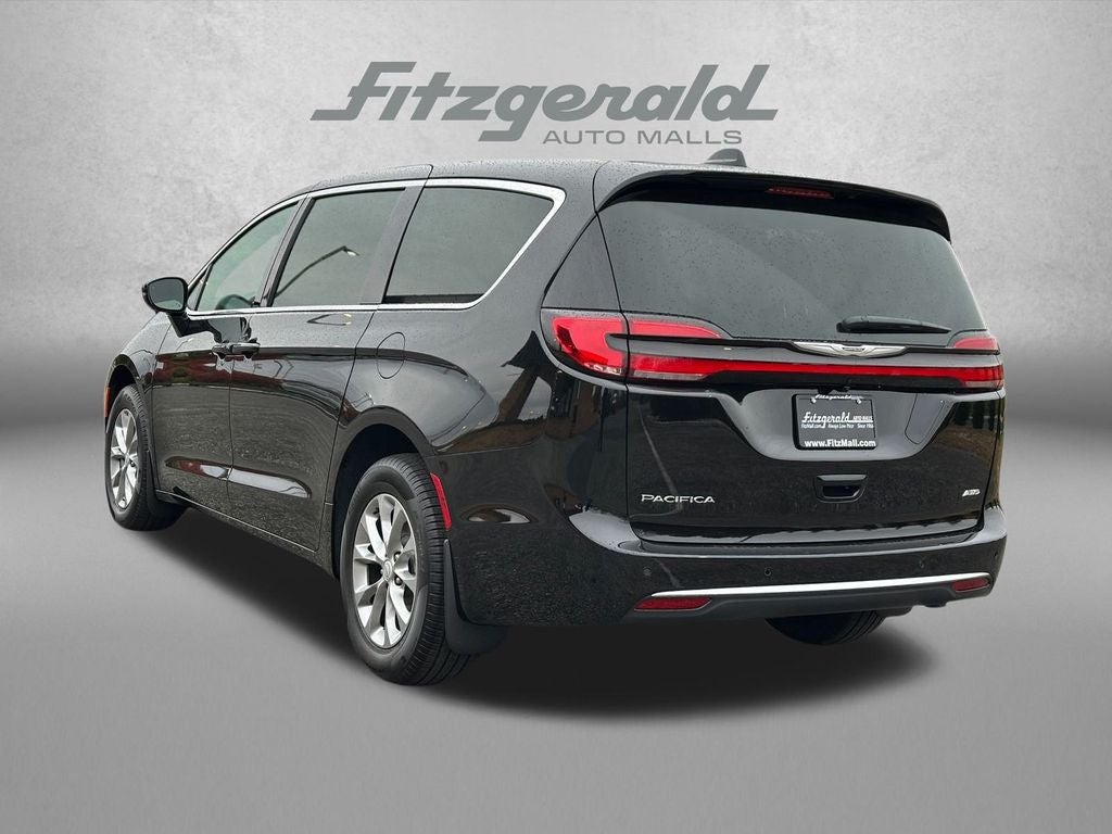 2026 Chrysler Pacifica PACIFICA SELECT AWD