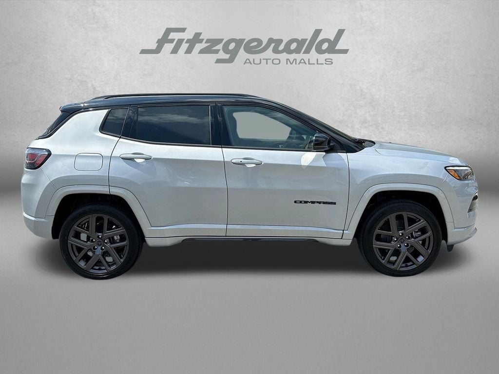 2025 Jeep Compass COMPASS LIMITED 4X4