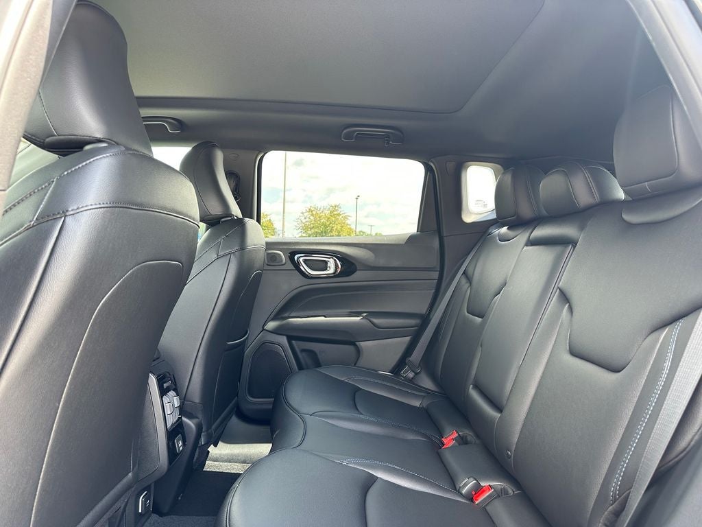 2025 Jeep Compass COMPASS LIMITED 4X4