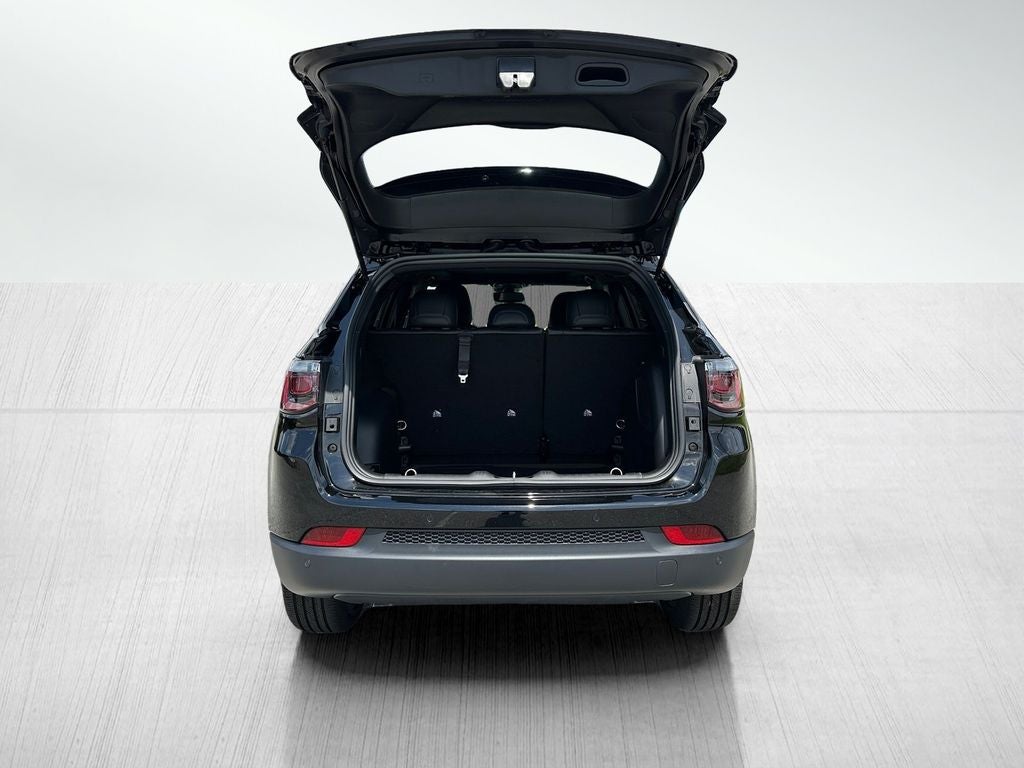 2025 Jeep Compass COMPASS LIMITED 4X4