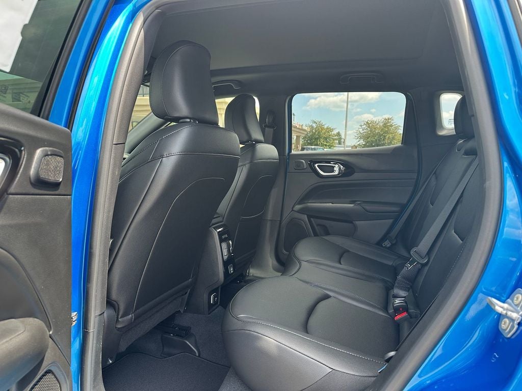 2025 Jeep Compass COMPASS LIMITED 4X4