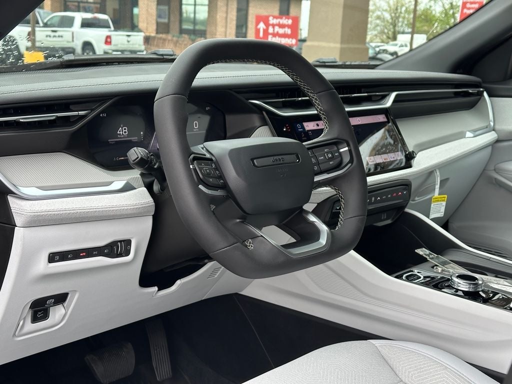 2026 Jeep Cherokee CHEROKEE LAREDO 4X4