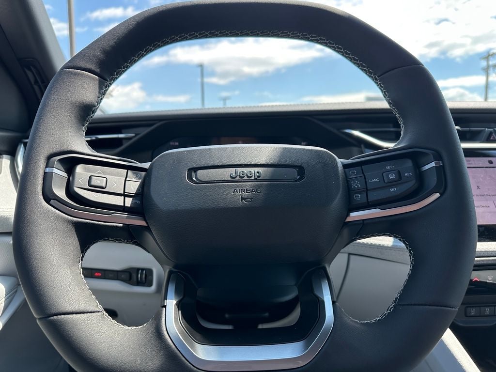2026 Jeep Cherokee CHEROKEE LAREDO 4X4