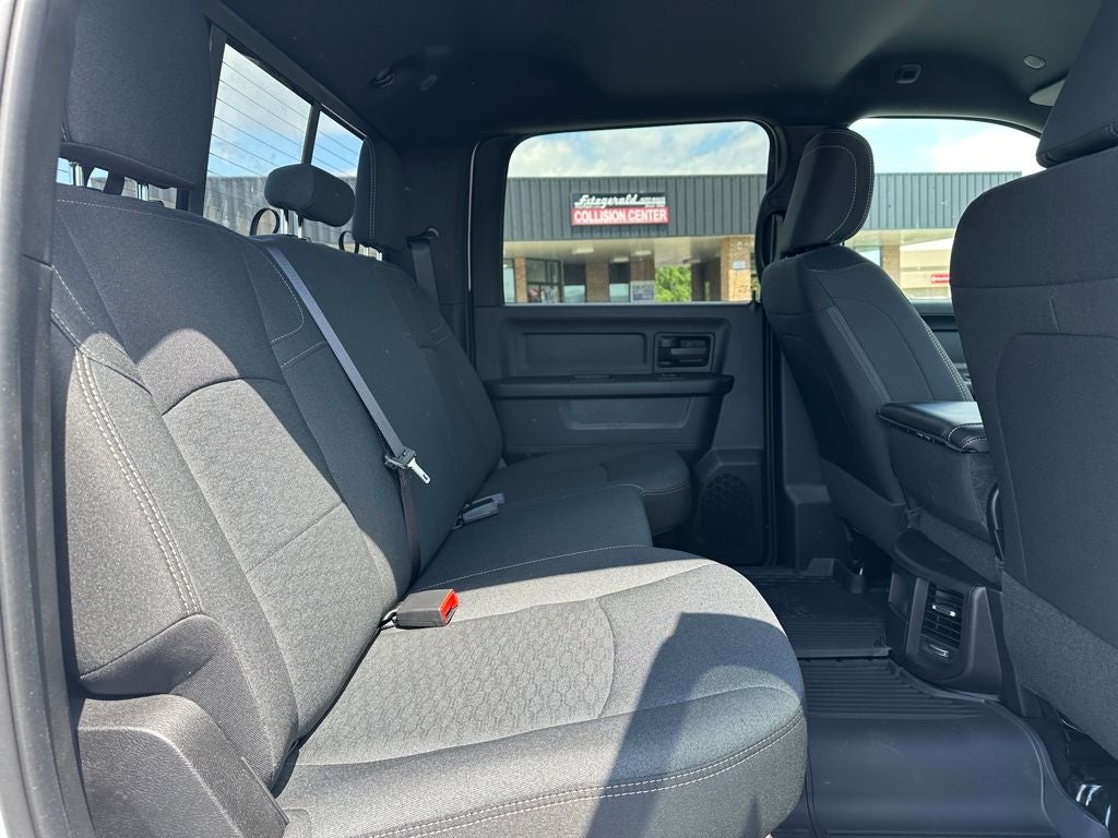 2026 RAM Ram 3500 RAM 3500 TRADESMAN CREW CAB 4X4 6'4' BOX