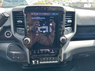 2026 RAM Ram 3500 RAM 3500 TRADESMAN CREW CAB 4X4 6'4' BOX